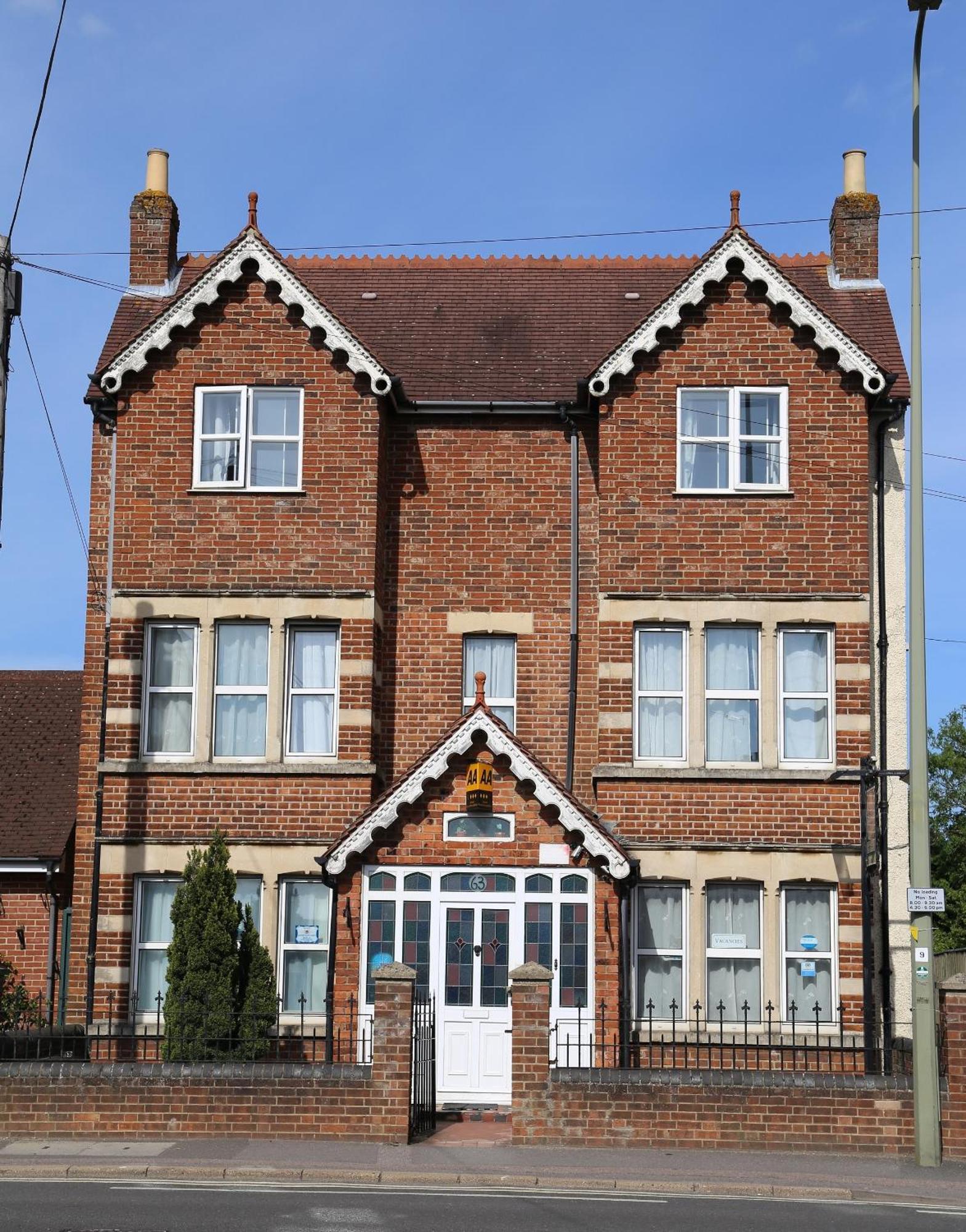 Guest house Seasons *