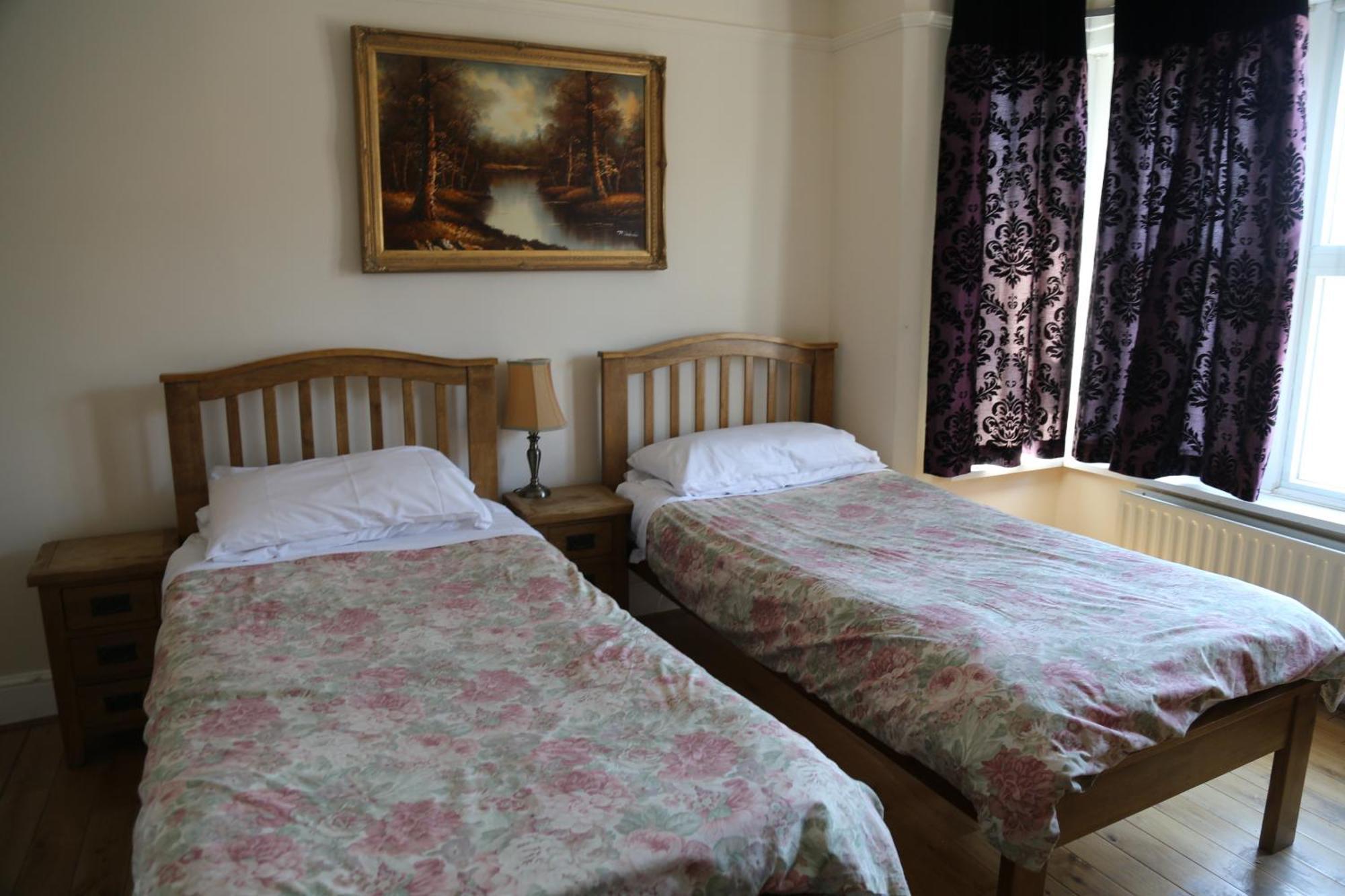 Seasons Guest house *